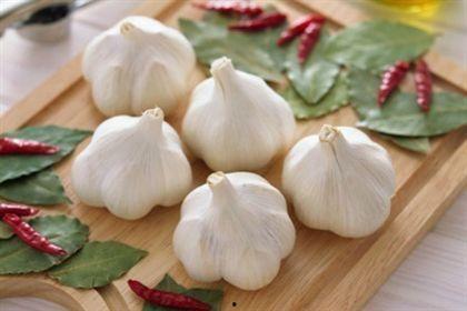 大蒜和茭瓜弄汤吃,家常美味，营养满分